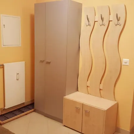 Viktoria Apartment *