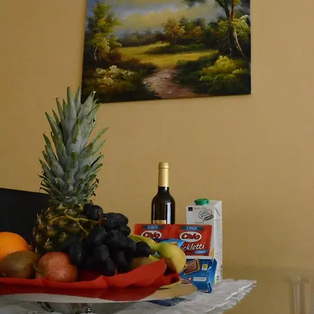 Viktoria Apartamento *